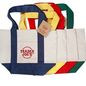 6 Trader Joe’s mini tote bags
